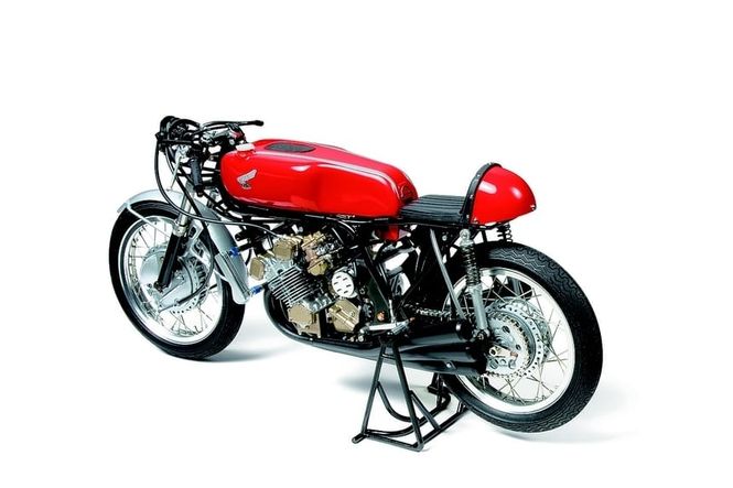 Hovedbilde Tamiya 1:12 - Honda RC166 GP RACER (14113)