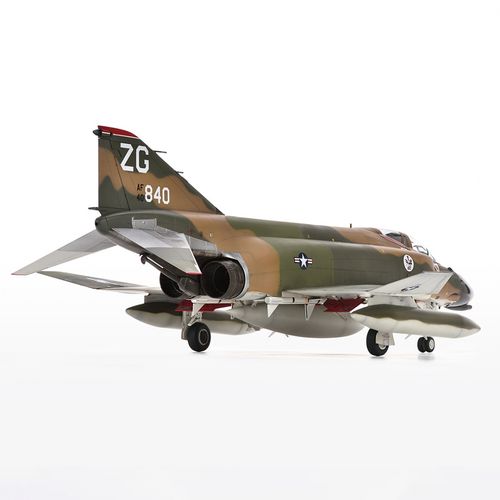 Zoukei-Mura 1:48 - F-4C PHANTOM II WILD WEASEL IV  (SWS48-16)
