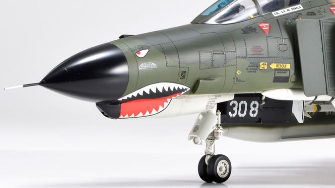Hovedbilde Zoukei-Mura 1:48- F-4E Early Phantom II ...