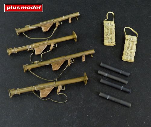 Plus Model 1:35 - Bazooka M1 and M1A1 326 