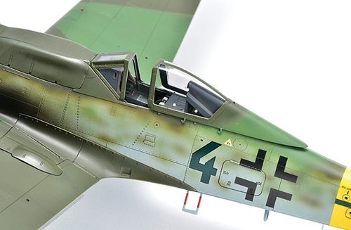 Zoukei-Mura 1:32 - Focke-Wulf Ta 152 H-0 (SWS11)