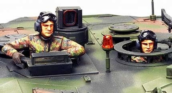 Hovedbilde Tamiya 1:35 - 35271 Leopard 2 A6 Main Battle Tank