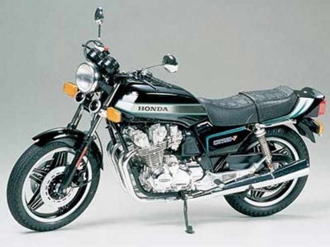 Main Image Tamiya 1:6 - Honda CB 750F (16020)
