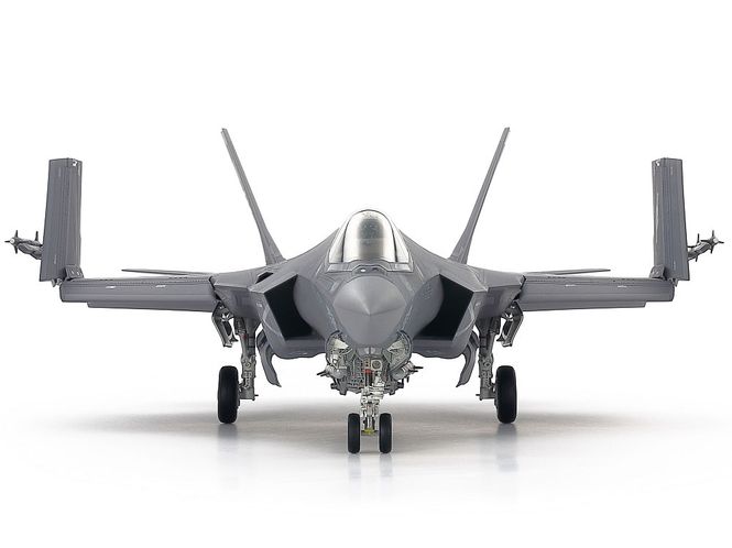 Main Image Tamiya 1:48 - Lockheed Martin F-35C Lightning II