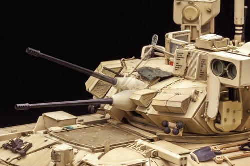 Meng Model 1:35 - M3A3 Bradley w/BUSK III (SS-006)