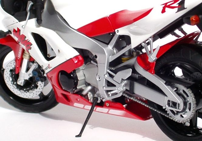 Hovedbilde Tamiya 1:12 - Yamaha YZF-R1 (14073)