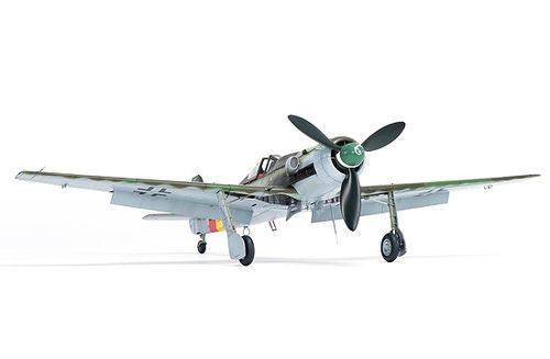 Zoukei-Mura 1:32 - Focke-Wulf Ta 152 H-0 (SWS11)