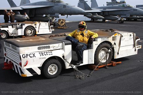 HS Models 1:350 - US Navy MD-3 Tractor Long & Short Type