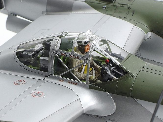 Hovedbilde Tamiya 1:48 - Lockheed P-38J Lightning (61123)