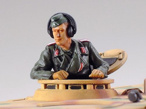 Tamiya 1:48 - German Heavy Tank Destroyer Elefant (32589)