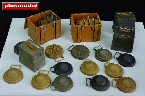 Plus Model 1:35 - Antitank mines II 273 